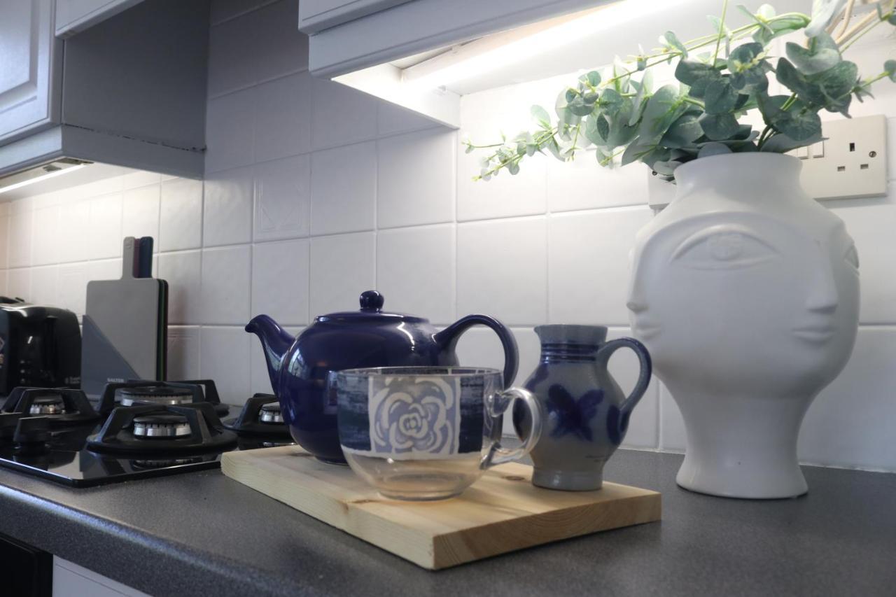 Inviting You To Your Home From Home 10 Minutes From Stratford Westfield London Exterior photo