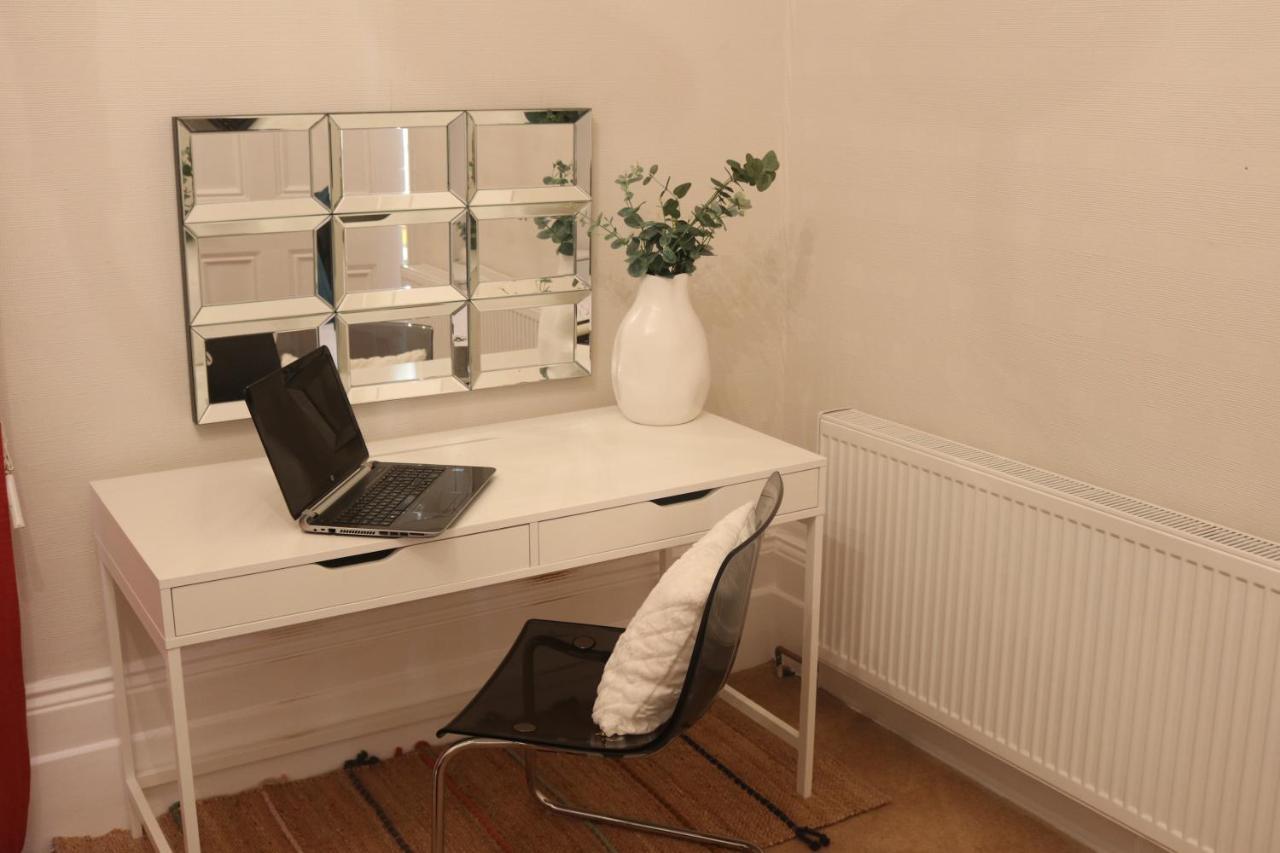 Inviting You To Your Home From Home 10 Minutes From Stratford Westfield London Exterior photo